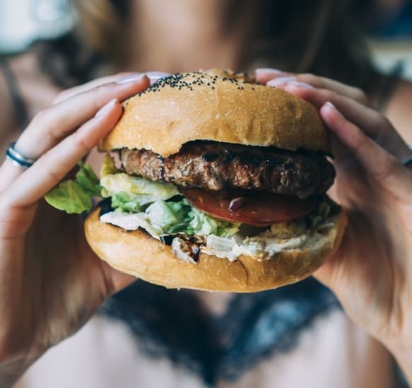 Le foodtruck Le Chaudron lance un nouveau burger au CBD dans les Landes